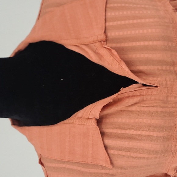 Charmed Hearts NWT Deconstructed Peasant Blouse Women's sz. M - Picture 3 of 9